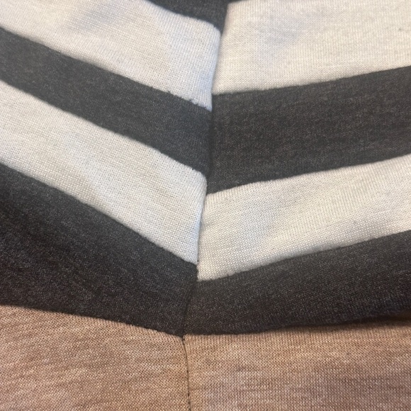 Raglan Long Sleeve Varsity‎ Striped Top Charcoal & Mocha - Picture 10 of 10